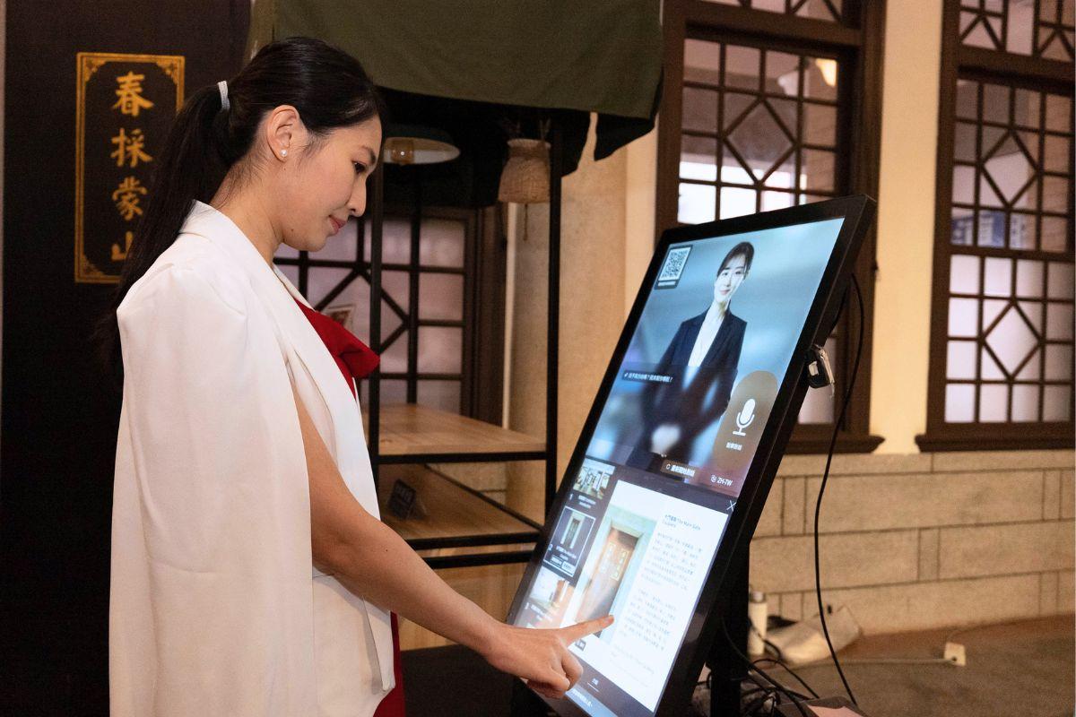 L'AiR AI Kiosk in  Sin Hong Choon Tea House